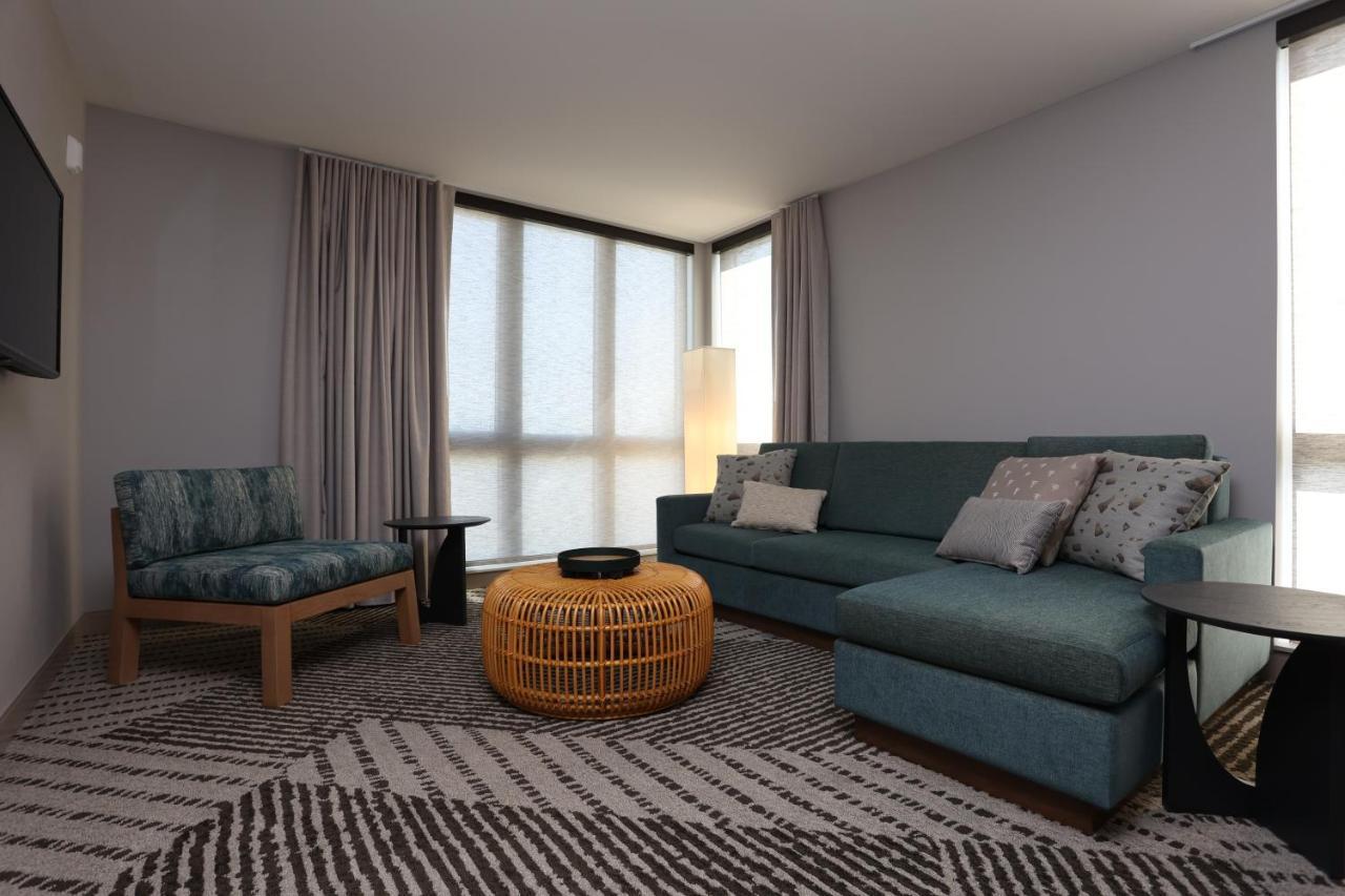 Cedartree Hotel Portland Хилсбъро Екстериор снимка