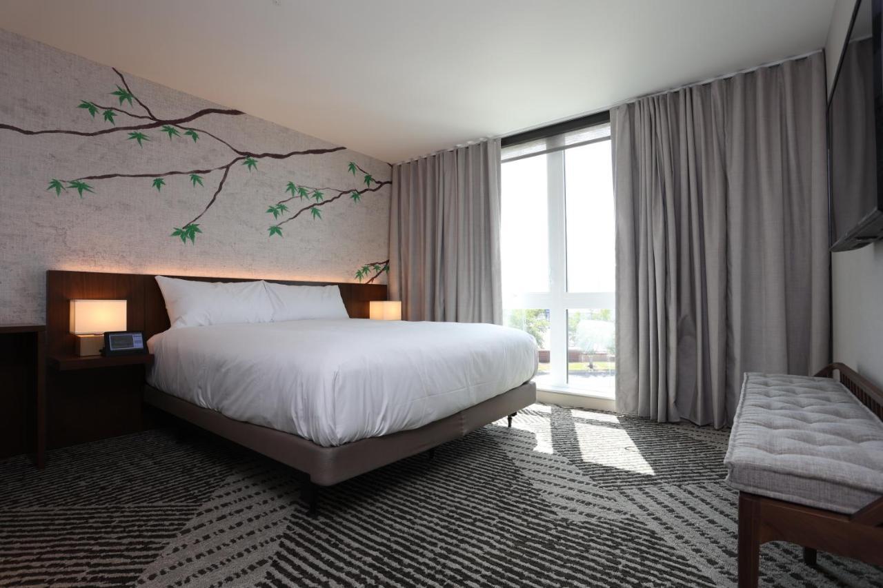 Cedartree Hotel Portland Хилсбъро Екстериор снимка