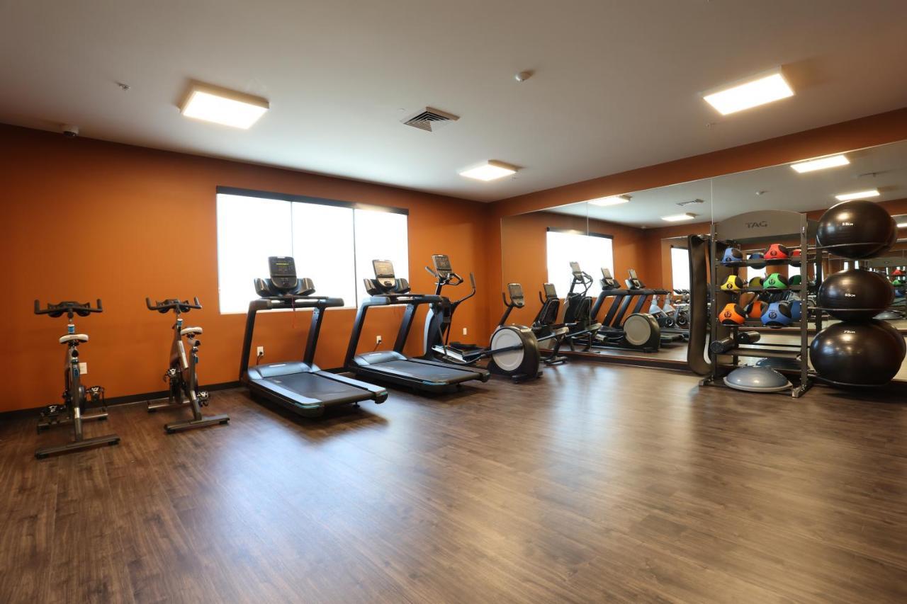 Cedartree Hotel Portland Хилсбъро Екстериор снимка