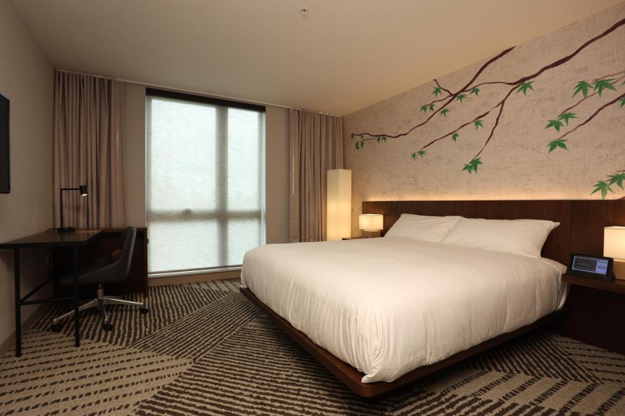 Cedartree Hotel Portland Хилсбъро Екстериор снимка