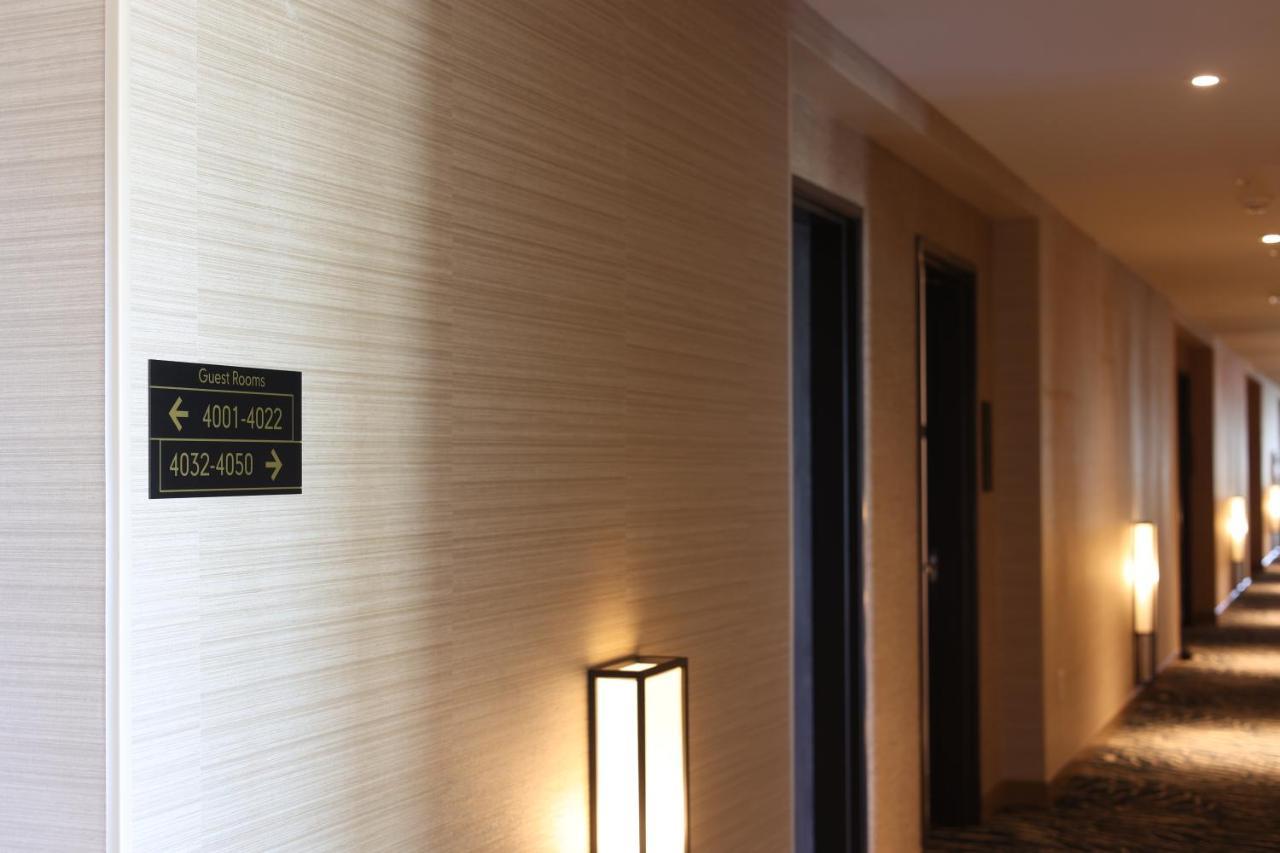 Cedartree Hotel Portland Хилсбъро Екстериор снимка