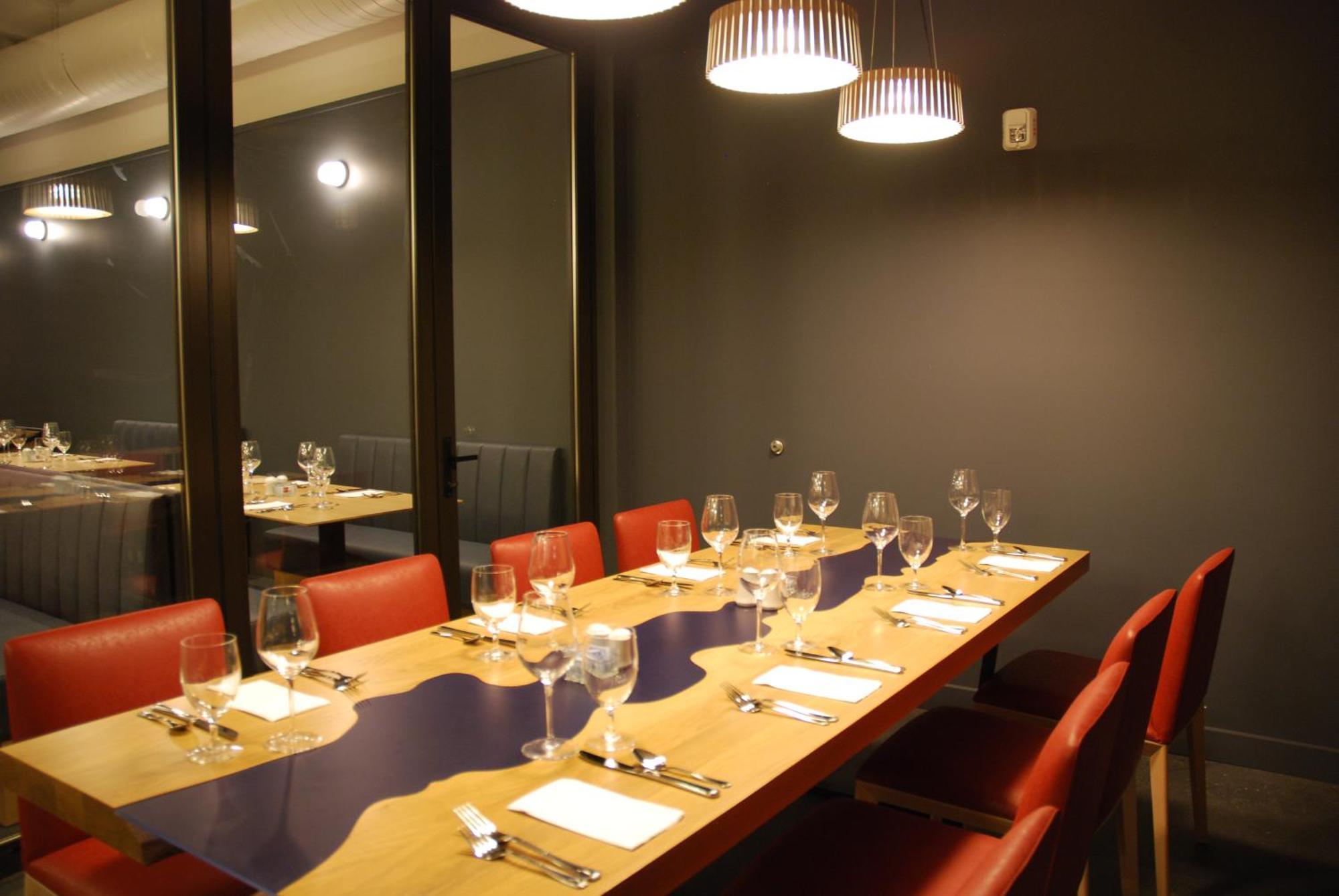 Cedartree Hotel Portland Хилсбъро Екстериор снимка